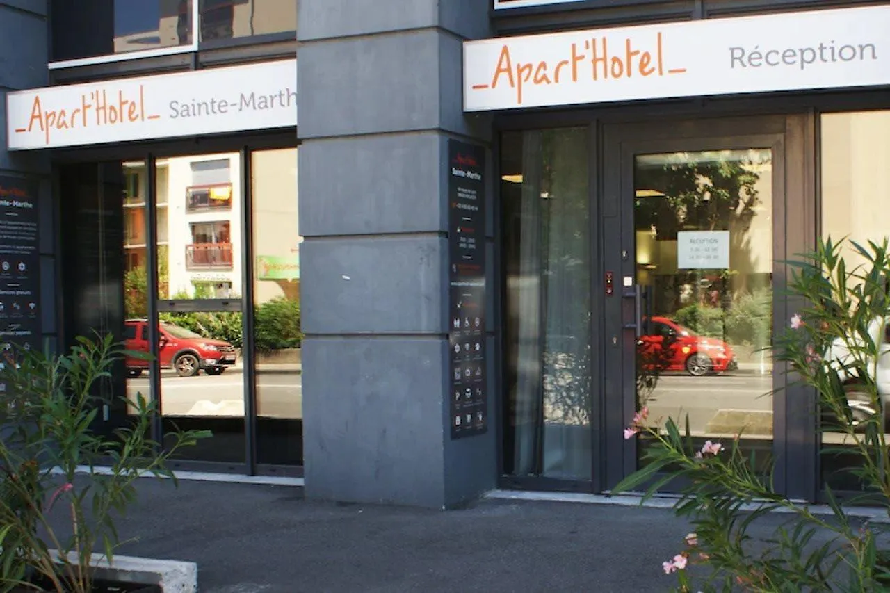 אביניון Aparthotel Sainte-Marthe 2*,