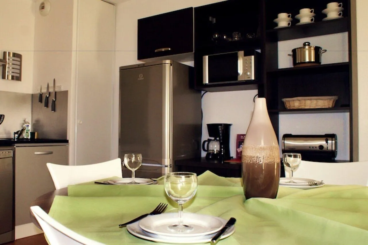 אביניון Aparthotel Sainte-Marthe צרפת