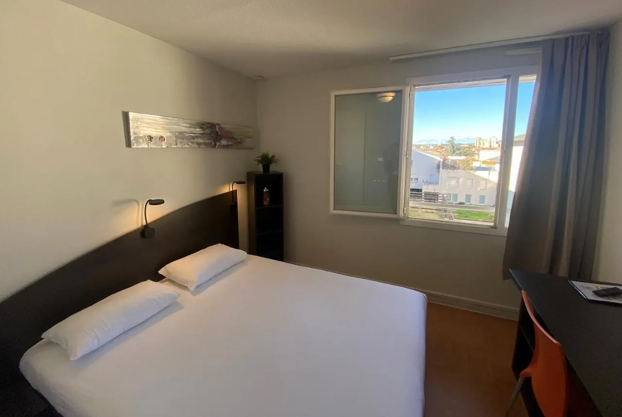 **  אביניון Aparthotel Sainte-Marthe צרפת