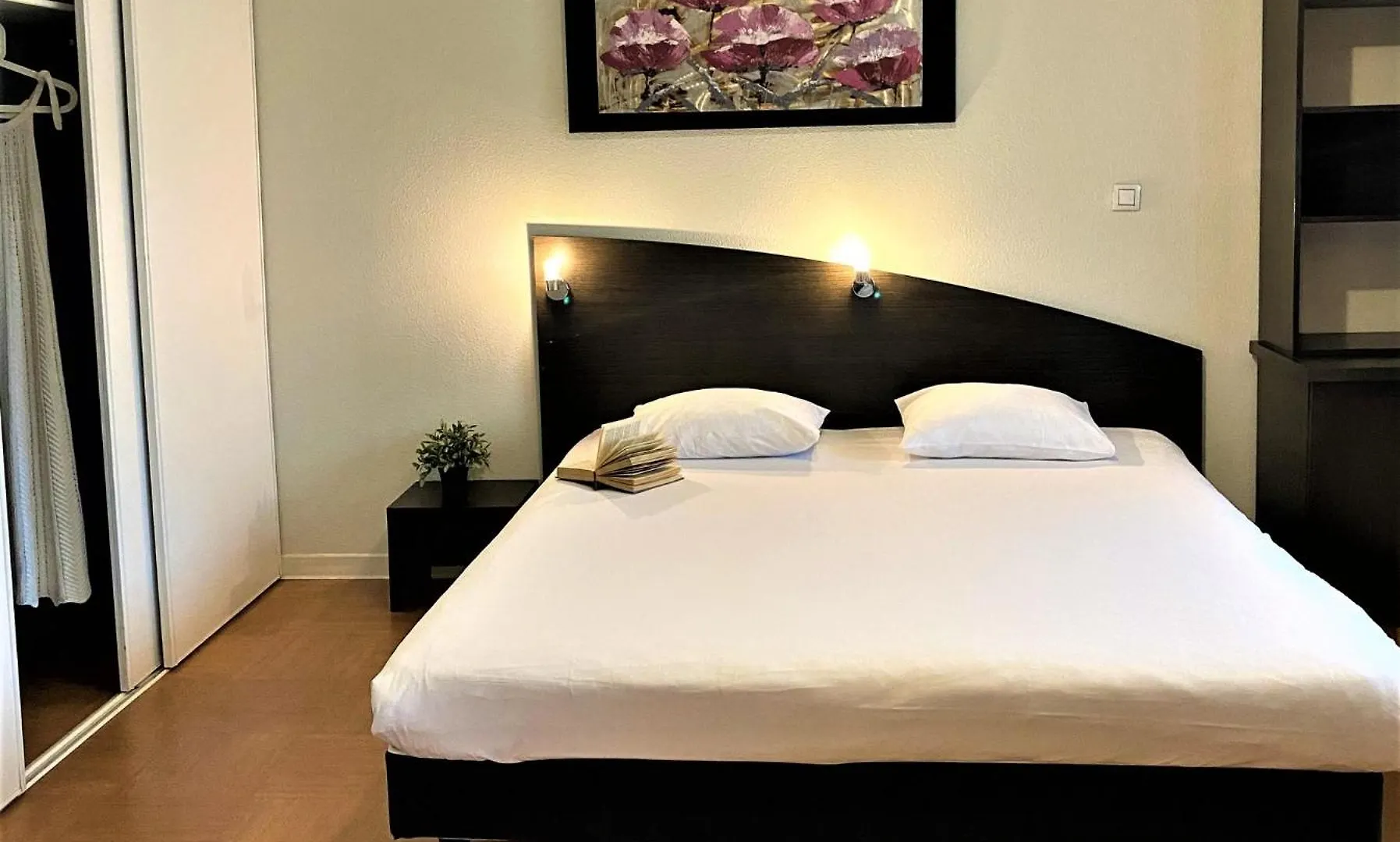 אביניון Aparthotel Sainte-Marthe 2*,  צרפת
