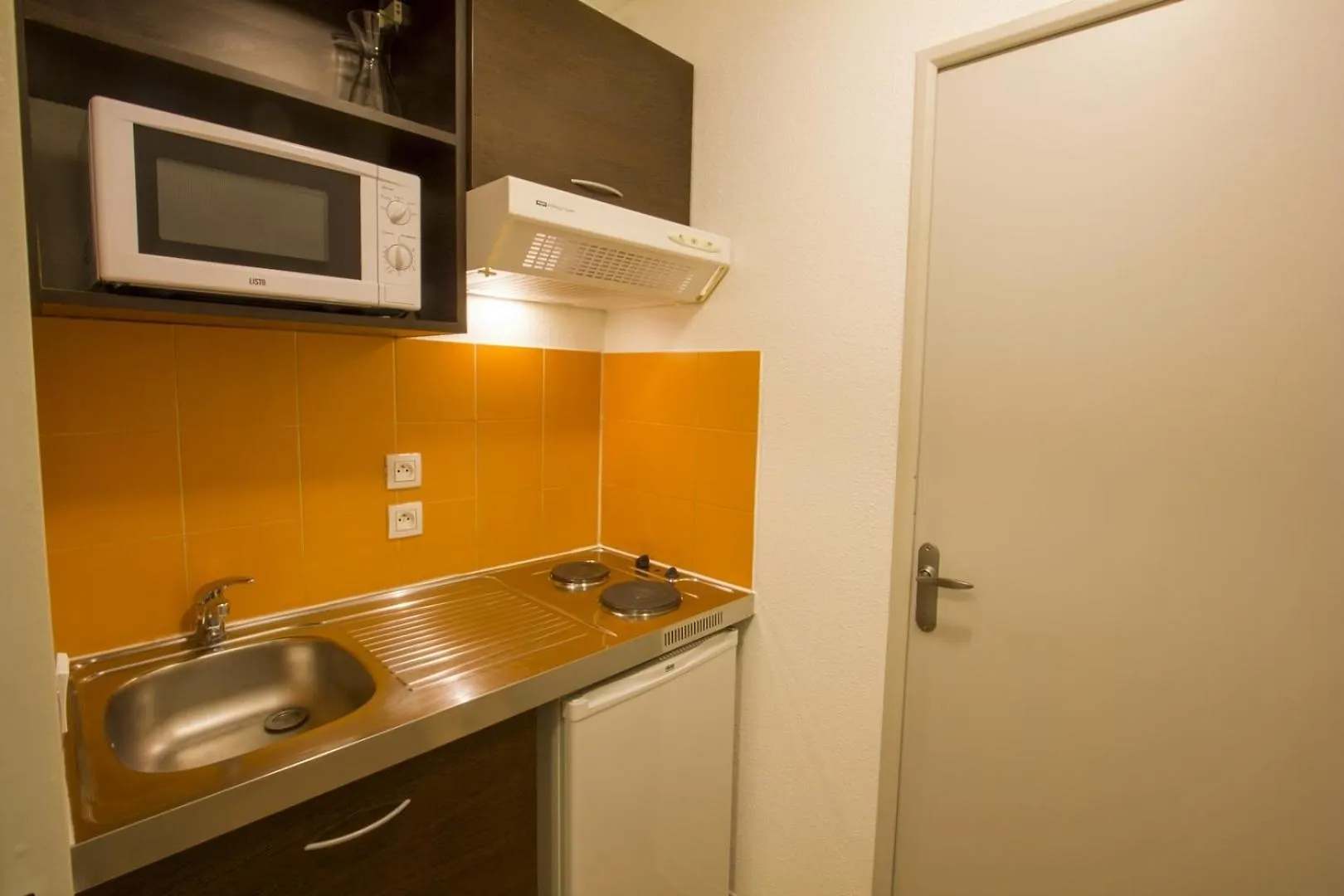 אביניון Aparthotel Sainte-Marthe 2*,  צרפת