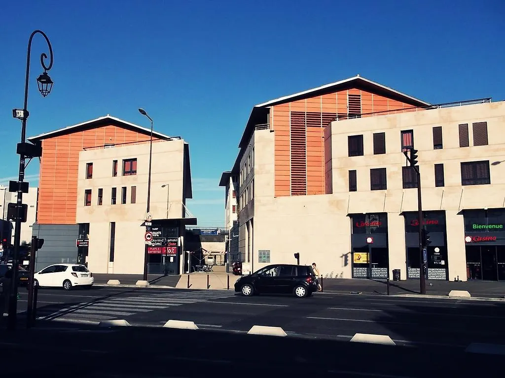 אביניון Aparthotel Sainte-Marthe 2*,