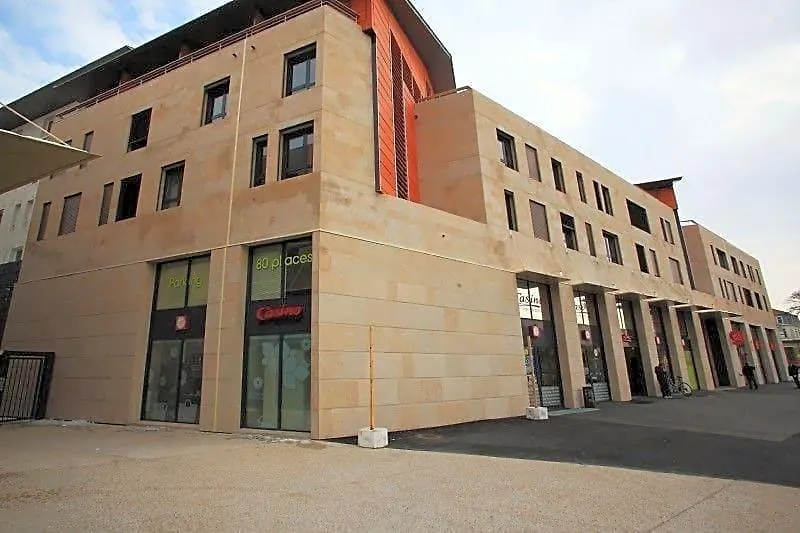 אביניון Aparthotel Sainte-Marthe 2*,