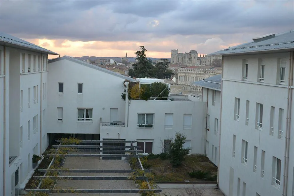 **  Aparthotel Sainte-Marthe Avinyon Fransa